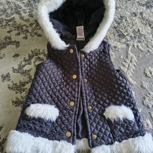 Quilted Hooded Vest with Faux Fur Trim - Dark Gray & White